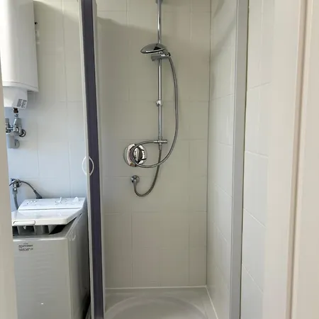 Schoene 1-zimmer Am Bahnhof 2 Parkplaetze 아파트 *