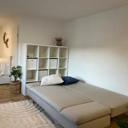 아파트 Schoene 1-zimmer Am Bahnhof 2 Parkplaetze