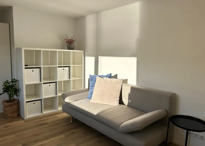 Schoene 1-zimmer Am Bahnhof Mit Parkplatz Appartement